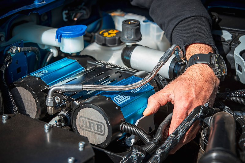 AIR COMPRESSORS AND ACCESORIES
