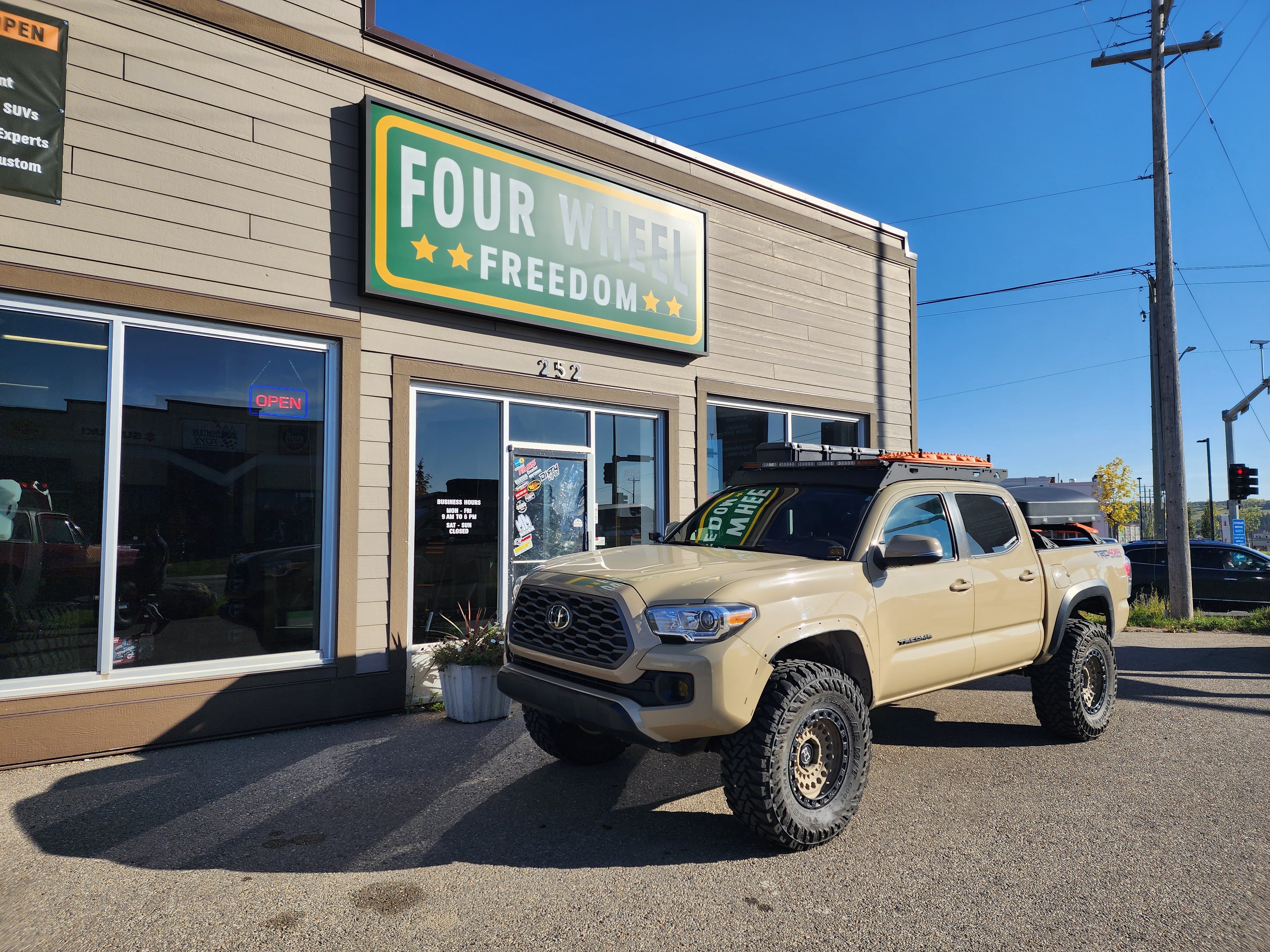 TACOMA '16-23